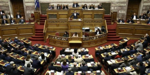 Βoυλή: Εξελέγησαν οι τρεις κοσμήτορες και οι έξι γραμματείς για τις εργασίες της Β' Συνόδου