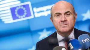 Ντε Γκίντος (Αντιπρόεδρος ΕΚΤ): Προειδοποιεί από τους Δελφούς για «επίμονο πληθωρισμό»