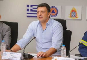 Στην Αλεξανδρούπολη ο Βασίλης Κικίλιας - Ενημερώνεται για τις φωτιές στον Έβρο