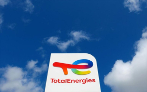 TotalEnergies: Συμφωνία με το Ιράκ για επένδυση 10 δισ. δολαρίων στην ενέργεια