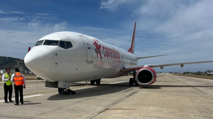 Ο μπροστινός τροχός Boeing 737 έσκασε κατά την προσγείωση στην Αττάλεια - Δεν υπάρχουν θύματα