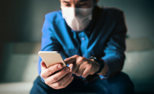 ΕΕ - Παραπληροφόρηση για τον κορονοϊό: Οι διαδικτυακές πλατφόρμες λαμβάνουν νέα μέτρα