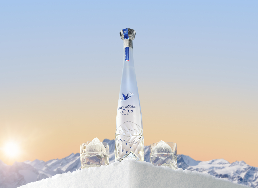 GRΕY GOOSE Altius: Μια νέα βότκα που αποτυπώνει το θαύμα και τις σπάνιες φυσικές αρετές των γαλλικών Άλπεων