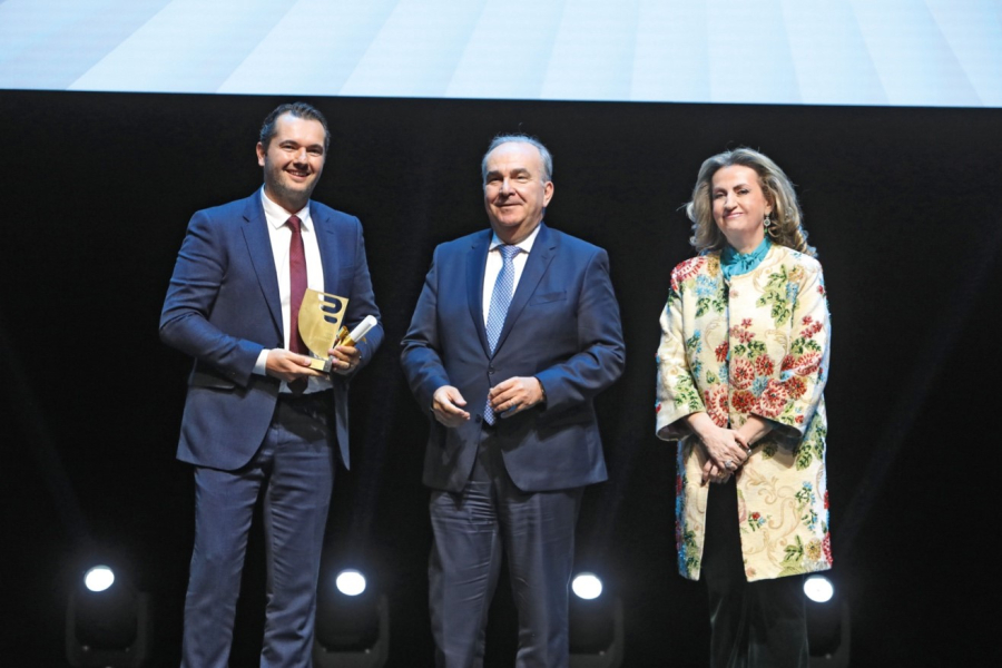 Βραβεία ΕΒΕΑ: Νέος επιχειρηματίας της χρονιάς o Άγγελος Σταυράκης της  SafeSize - BusinessNews.gr