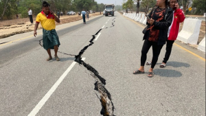 Ταϊλάνδη-Μιανμάρ - Σεισμός 7,7 Ρίχτερ: Καταρρεύσεις κτιρίων, τραυματίες και παγιδευμένοι