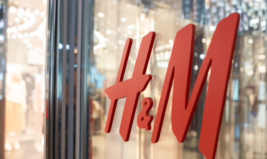 H&M: Ανανέωσε το κατάστημά της στο Mediterranean Cosmos στη Θεσσαλονίκη