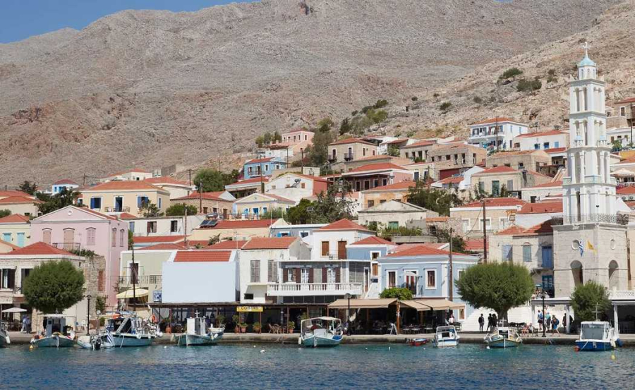 Στα ύψη η τουριστική κίνηση στα νησιά του Νοτίου Αιγαίου τον Ιούλιο