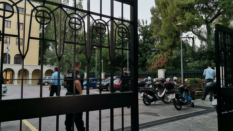 Επίθεση με βιτριόλι: Δεν ασκήθηκε δίωξη για απόπειρα ανθρωποκτονίας στον ιερέα