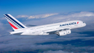 Air France: Αύξηση 5% στους μισθούς και 1.000 ευρώ μπόνους στο προσωπικό