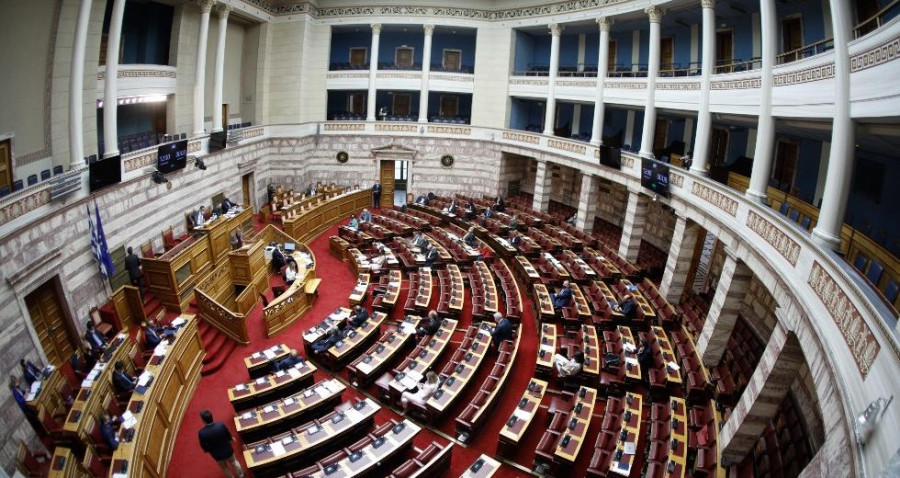 Κατατέθηκε η τροπολογία για την επιτάχυνση της διαδικασίας απονομής των συντάξεων