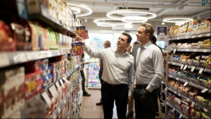 Μητσοτάκης: Επισκέφθηκε σούπερ μάρκετ  - Πάνω από 868 προϊόντα με μόνιμη μείωση τιμής