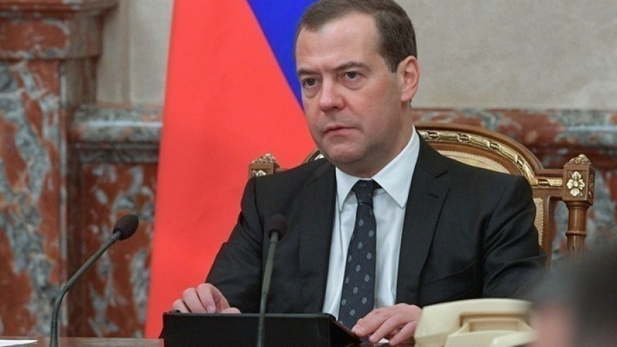 Μεντβέντεφ: "Συστημική απειλή" για τη Μόσχα, η μη αναγνώριση της ρωσικής κυριαρχίας στην Κριμαία