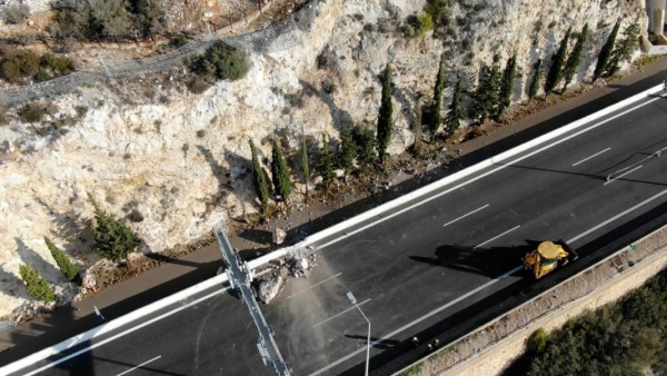 Αποδόθηκε η μεσαία λωρίδα κυκλοφορίας στην Κακιά Σκάλα
