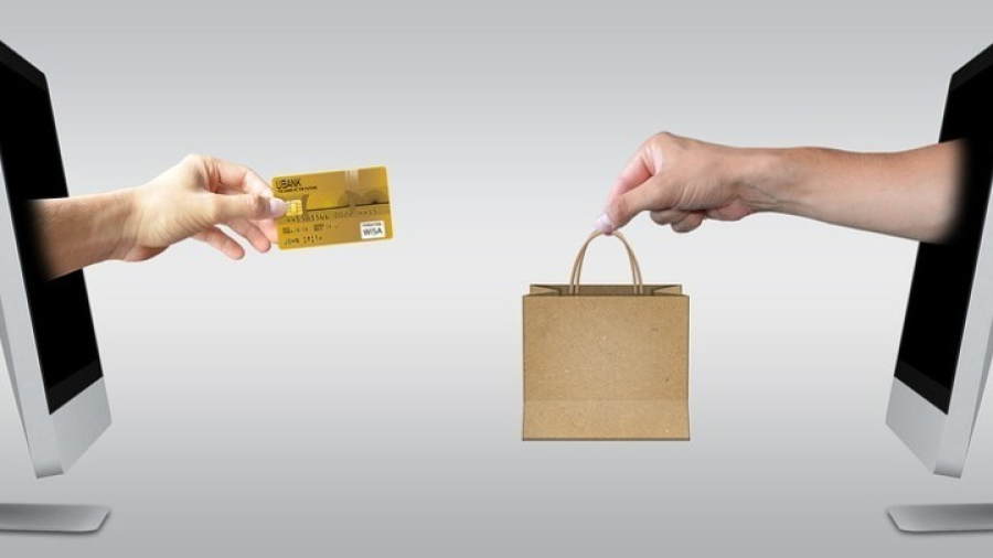 Shein και Temu: Η ΕΕ σχεδιάζει επιβολή δασμών επί των μικρών πακέτων που εισάγονται στην Ευρώπη