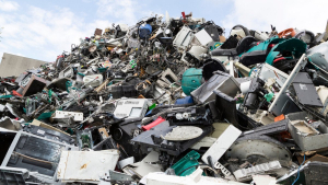 ΟΗΕ: Αυξημένα κατά 82% τα ηλεκτρονικά απόβλητα μέσα σε 12 χρόνια