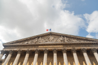 Ουκρανική κρίση: Το Παρίσι καλεί τη Μόσχα να περάσει από τα «λόγια» στις «πράξεις»