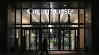 Η εξαγορά της Credit Suisse απειλεί να συρρικνώσει τις επιλογές χρηματοδότησης για ΜμΕ (Bloomberg)