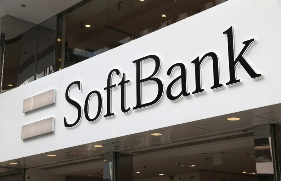 Η SoftBank αναζητά επενδυτές για να χρηματοδοτήσουν άνοιγμα αξίας 100 δισ. δολαρίων στην ΑΙ