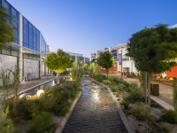 River West: Το εμπορικό κέντρο που συνδυάζει αγορές και αναψυχή