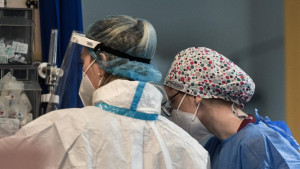 Ελβετία: Εντοπίστηκε το πρώτο κρούσμα της ινδικής παραλλαγής