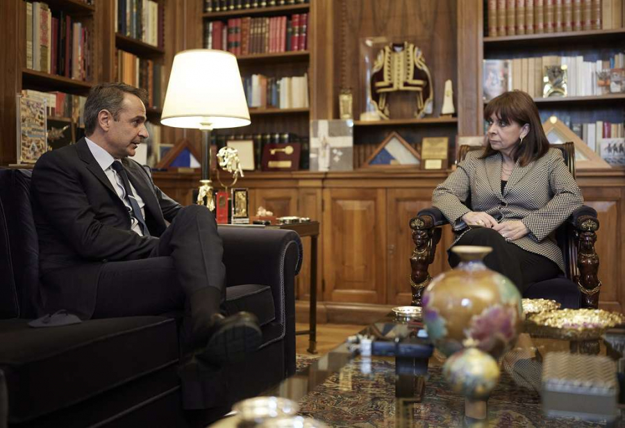 Μητσοτάκης σε ΠτΔ: Η κυβέρνηση θα κάνει ό,τι μπορεί για να μετριάσει το κύμα εισαγόμενης ακρίβειας