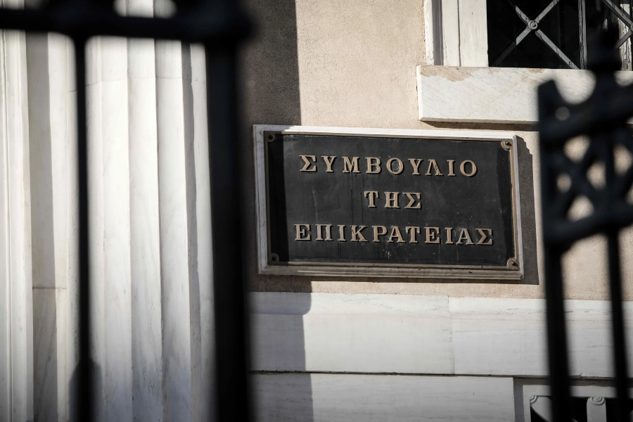 ΣτΕ: Τα ομόφυλα ζευγάρια μπορούν να υιοθετούν παιδιά - Συνταγματικός ο γάμος