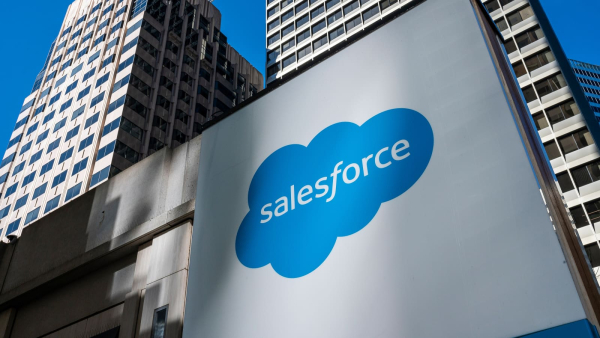H Salesforce παρουσίασε το Einstein Copilot: Health Actions