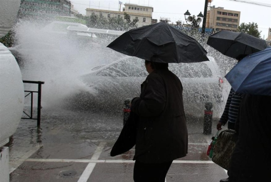 Καιρός σήμερα: Έρχονται καταιγίδες και χαλαζοπτώσεις – Οι περιοχές που θα έχουν έντονα φαινόμενα