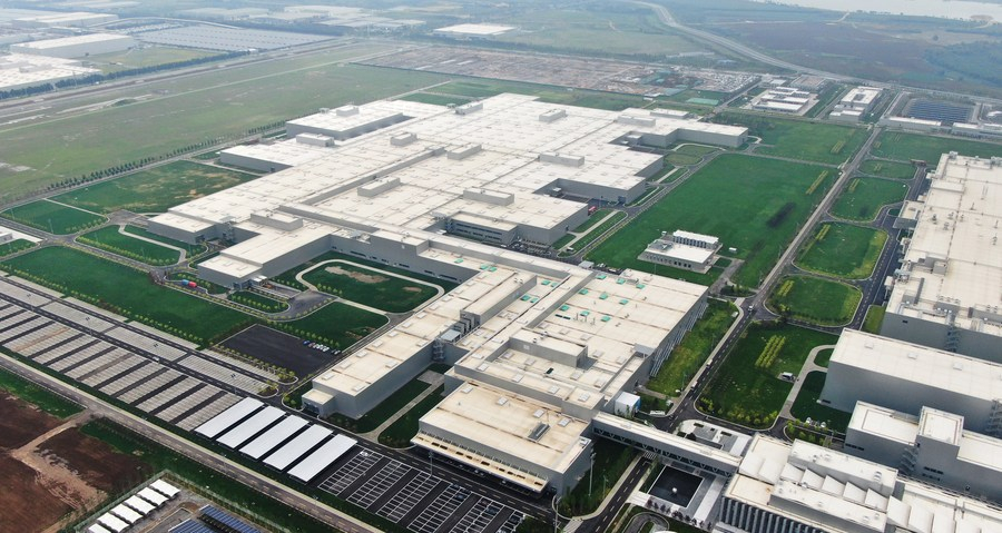 BMW: Εργοστάσιο για ΕV αξίας 2,2 δισ. δολαρίων άνοιξε στην Κίνα