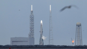 ΗΠΑ: Ο μεγάλος πύραυλος της Blue Origin του Τζεφ Μπέζος εξερράγη στη διάρκεια δοκιμής στο έδαφος