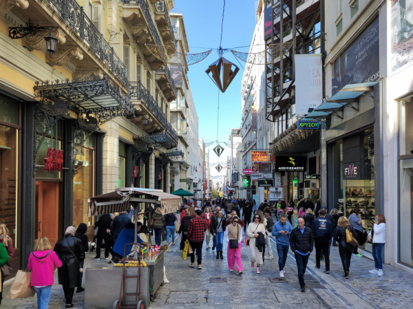 Οι πιο ακριβοί εμπορικοί δρόμοι στην Ελλάδα - Στροφή προς την αγορά αντί ενοικίασης