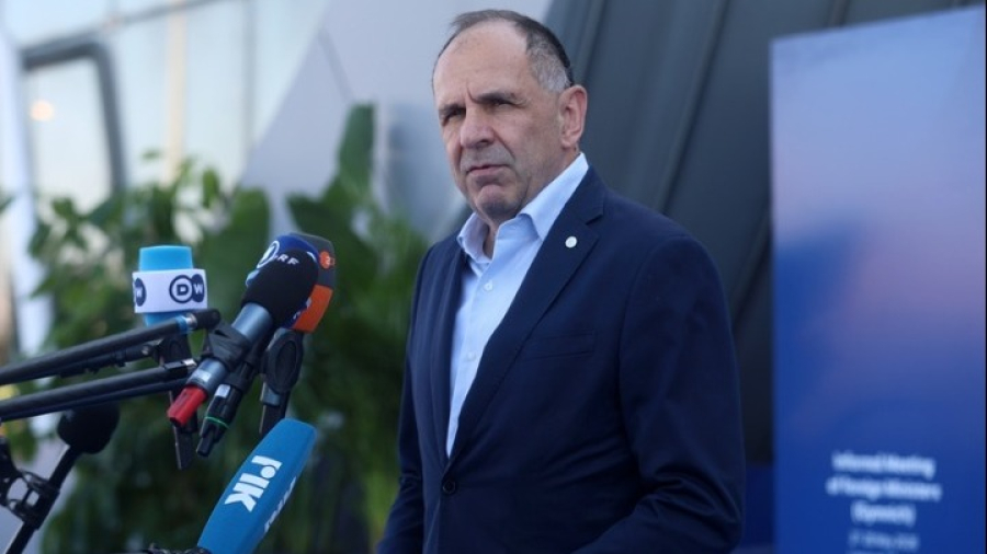 Γεραπετρίτης από Κύπρο: Ενιαία, ισχυρή φωνή κατά οποιουδήποτε αναθεωρητισμού