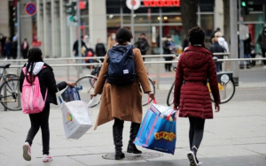 Eurostat: Πτώση των λιανικών πωλήσεων στην ευρωζώνη τον Ιούλιο