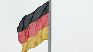 Γερμανία: Οι μισοί Γερμανοί θεωρούν ότι αξίζει να εργάζονται μετά τις αυξήσεις  επιδομάτων