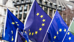 Άνοδος 0,1% για την καταναλωτική εμπιστοσύνη στην Ευρωζώνη