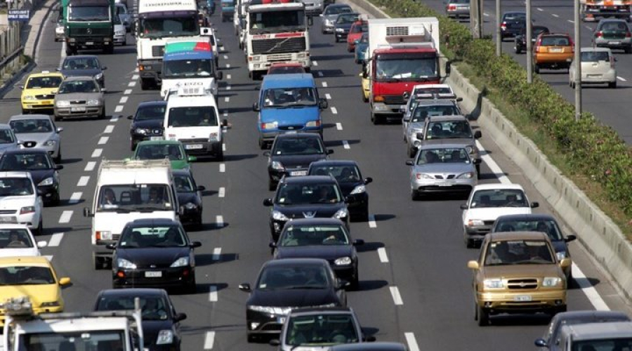 ΑΑΔΕ: Πώς θα εντοπίζει τα ανασφάλιστα οχήματα - «Μπλόκο» σε όσα δεν έχουν περάσει ΚΤΕΟ