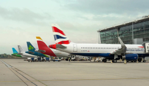 International Airlines Group: Καθαρά κέρδη 1,03 δισ. ευρώ στο α΄ εξάμηνο – Πτώση 20,6%