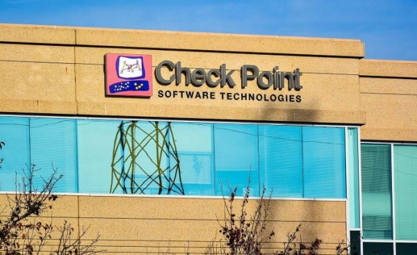 Η Check Point Software αναδεικνύεται ηγέτης και μόνη Outperformer σε 14 προμηθευτές εταιρικών Firewalls