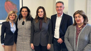 Στη Γαλλία η Ολγα Κεφαλογιάννη: Επαφές με επίκεντρο τη στρατηγική συνεργασία στον τουρισμό