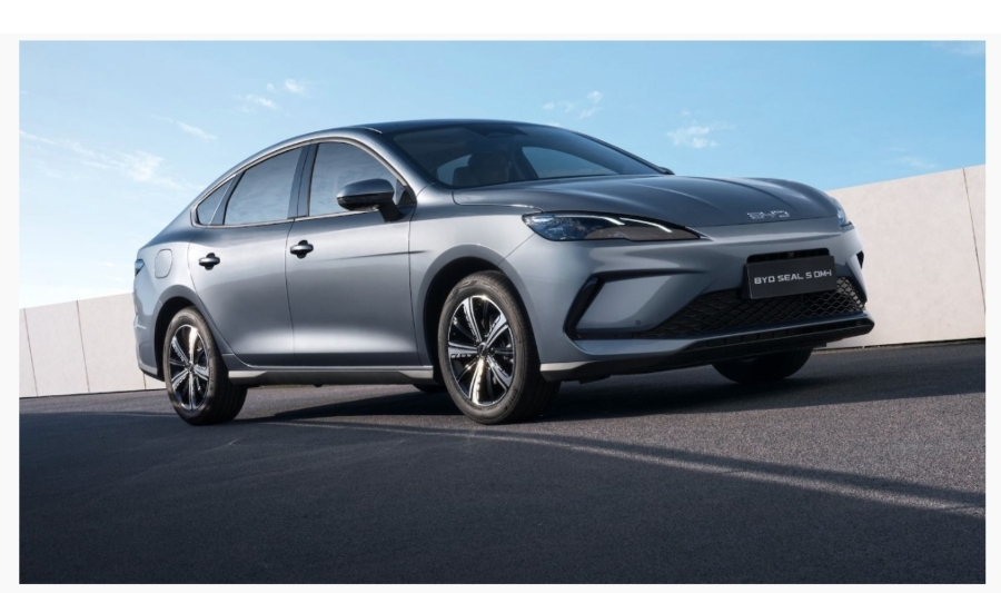 Στην Ελλάδα το νέο BYD Seal 5 DM-i: Tο πρώτο PHEV με κατανάλωση 1.7 λίτρα/100χλμ
