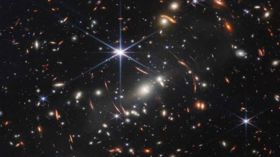 ΗΠΑ: Το τηλεσκόπιο James Webb ενδέχεται να έχει ήδη ανακαλύψει τον πιο μακρινό γαλαξία στα χρονικά
