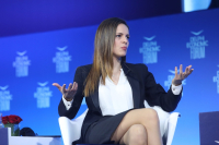 Αχτσιόγλου: Λεηλασία εισοδημάτων μέσω του ΦΠΑ