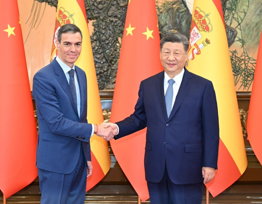 Πέδρο Σάντσεθ: «Το Πεκίνο μπορεί να διαδραματίσει σημαντικό ρόλο στην επίλυση της σύγκρουσης στη Μέση Ανατολή»