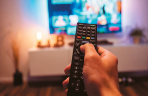 ΣΑΠΟΕ: «Η κατάργηση του τέλους συνδρομητικής τηλεόρασης πλήττει την εγχώρια παραγωγή»