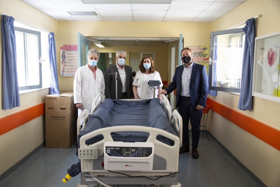 BREAD FACTORY: Δώρισε 2 κλίνες ΜΕΘ στο Γενικό Νοσοκομείο και στο Πανεπιστημιακό Νοσοκομείο Λάρισας