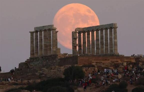 Η αυγουστιάτικη πανσέληνος «φωτίζει» το Εθνικό Αρχαιολογικό Μουσείο στις 28/8 με ευφάνταστες δράσεις