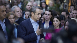 Μητσοτάκης σε Τσίπρα: Επιδιώκεις να κατεδαφίσεις τον φράχτη στον Έβρο;