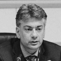 Φ. Παπαδημητρίου (υπεύθυνος κυκλοφορίας Αττικής Οδού): 1.000 εγκλωβισμένα οχήματα και 200 - 300 οδηγοί