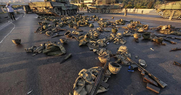 Τουρκία: Εισαγγελείς διέταξαν τη σύλληψη 532 προσώπων στο πλαίσιο έρευνας στις ένοπλες δυνάμεις για σχέσεις με τον Γκιουλέν