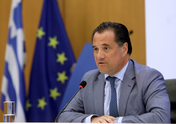 Γεωργιάδης - Τουρισμός: Βρισκόμαστε πάνω από το 60% του 2019 στις κρατήσεις